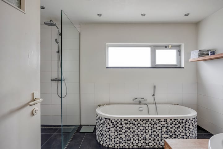 Foto 24 van Limburgerstraat 50