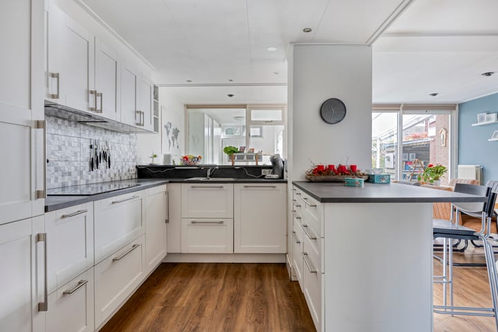 Photo 3 of van Heemskerkstraat 10