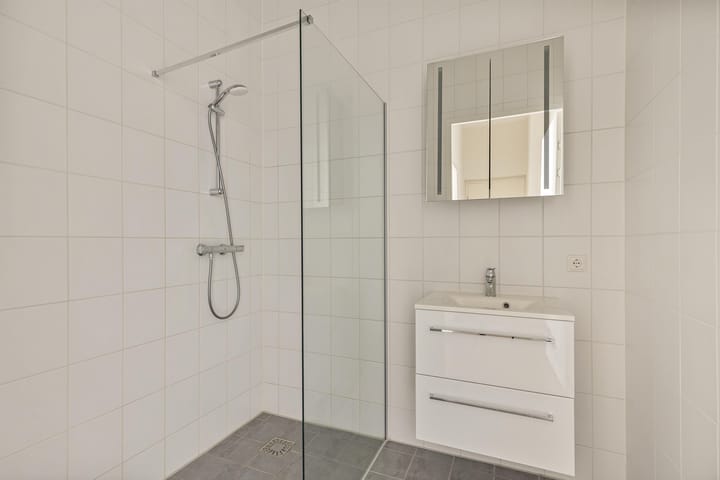 Photo 8 of 1e Lulofsdwarsstraat 10-F