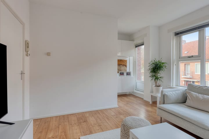 Foto 12 van Hyacinthstraat 199