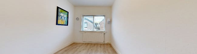 1e verdieping boven winkelruimte