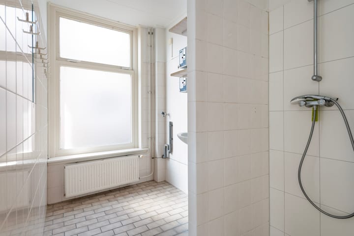 Photo 13 of Spittaalstraat 108-A