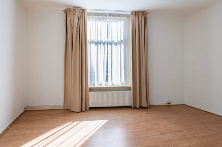 Photo 18 of Spittaalstraat 108-A