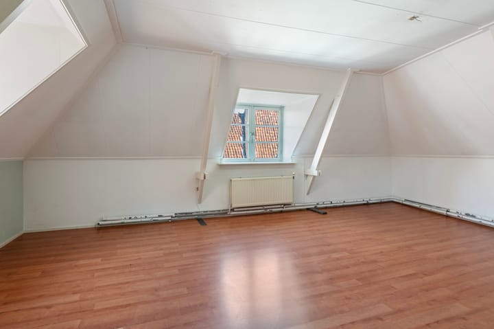 Photo 22 of Spittaalstraat 108-A