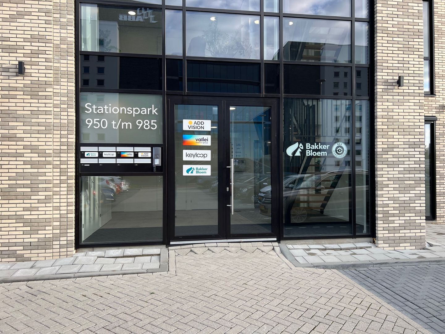 Bekijk foto 5 van Stationspark 950-955