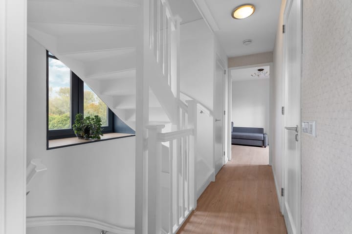 Photo 41 of Medusastraat 6