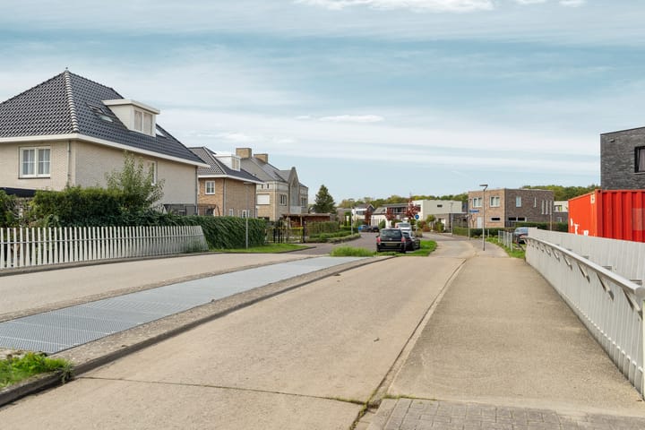 Photo 101 of Medusastraat 6