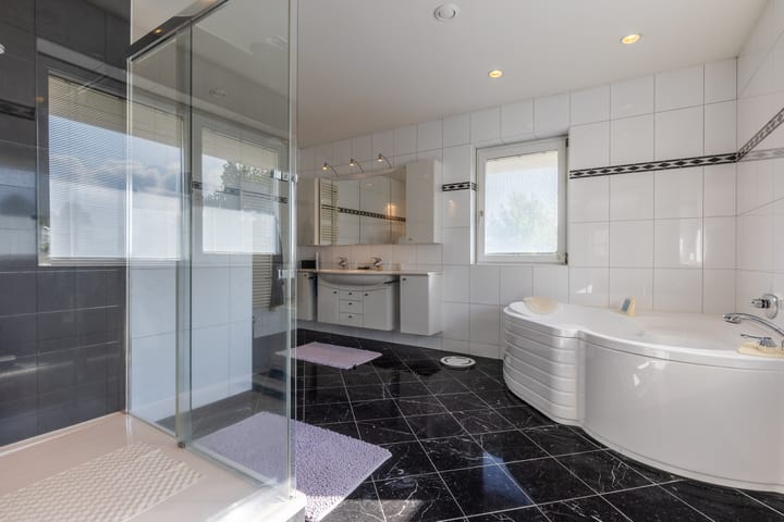 Photo 45 of Kapelstraat 17