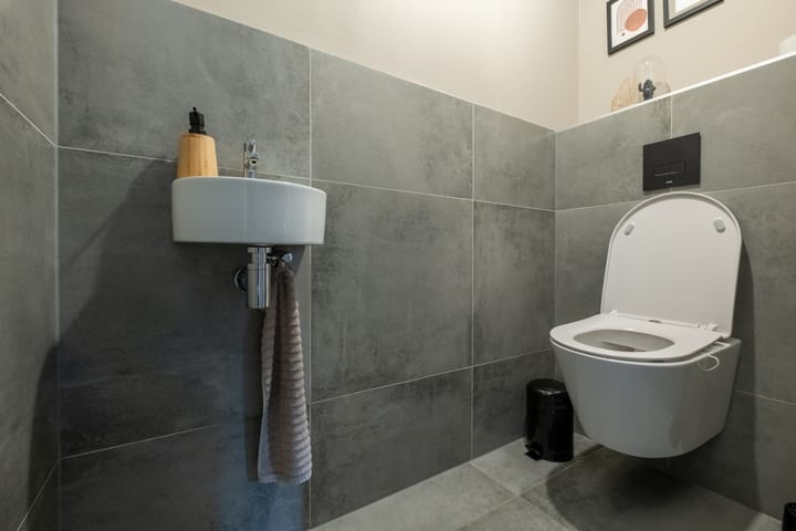 Photo 15 of Asserstraat 1-A