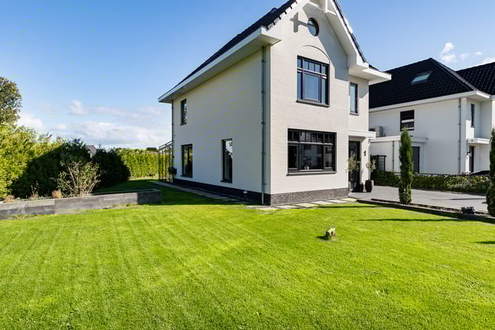 Photo 2 of Klaverweide 1