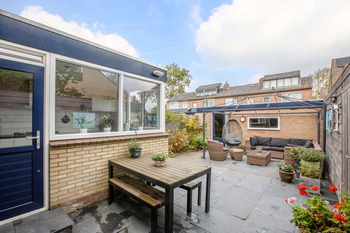 Photo 2 of Jan van Goyenstraat 3