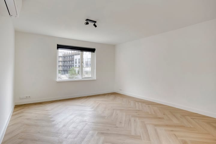 Photo 10 of Langdonkenstraat 9-E