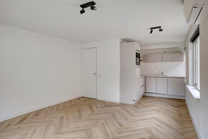 Photo 11 of Langdonkenstraat 9-E