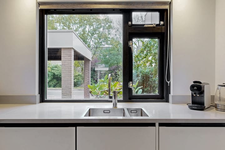 Photo 13 of Heinsiuslaan 10