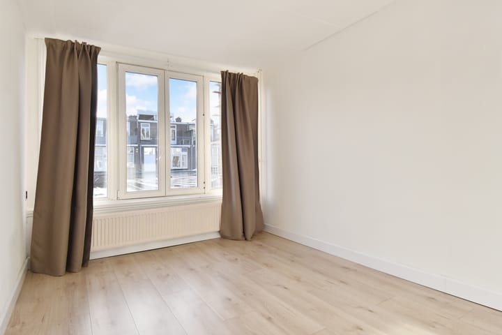 Foto 25 van Weimarstraat 112