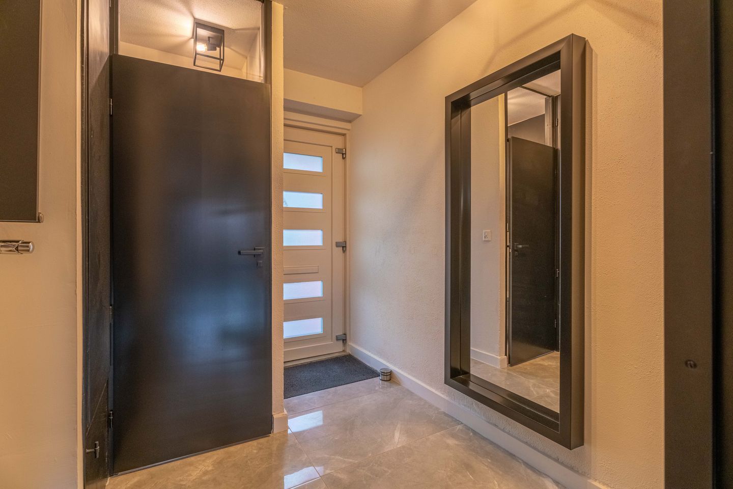 Foto 10 van Boekenburglaan 106