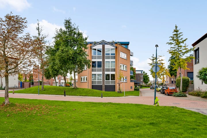 Photo 24 of Louis Beelstraat 7