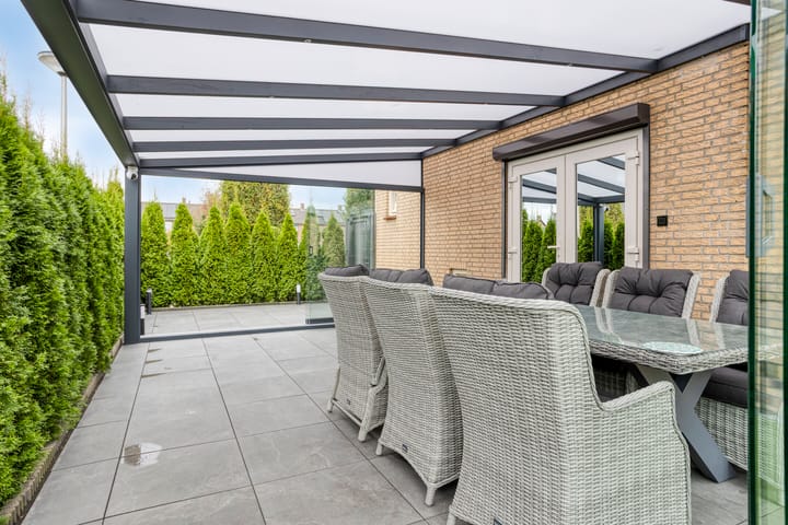 Photo 2 of Rozenstraat 33