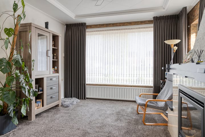 Photo 11 of Rozenstraat 33