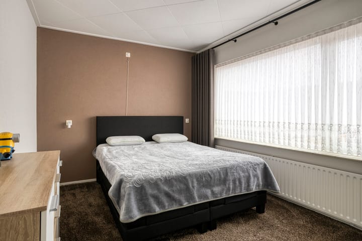 Photo 21 of Rozenstraat 33