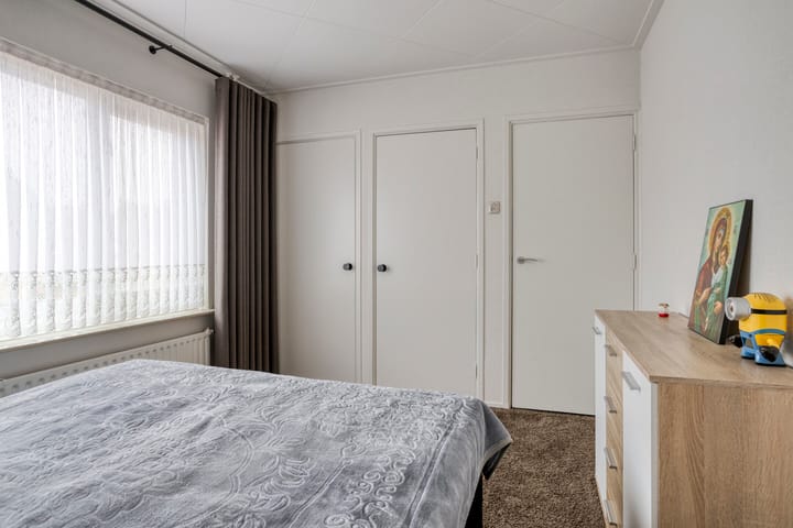 Photo 22 of Rozenstraat 33