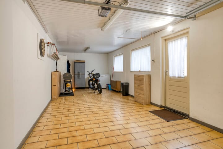 Photo 30 of Rozenstraat 33