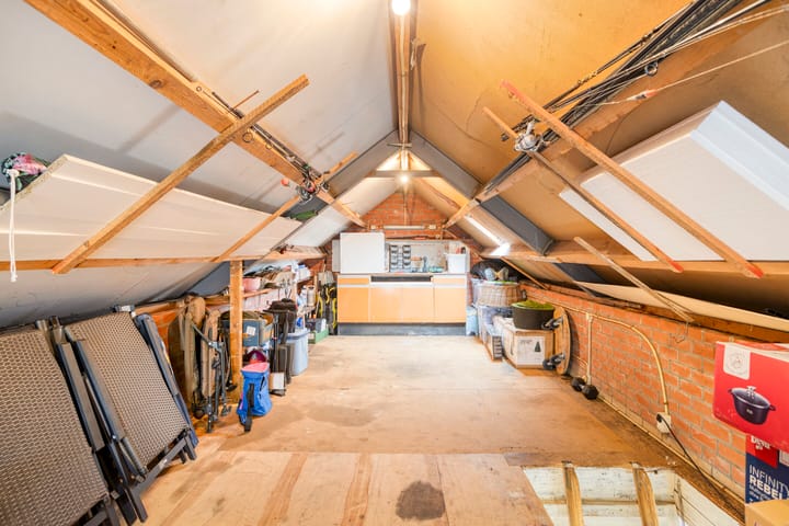 Photo 32 of Rozenstraat 33