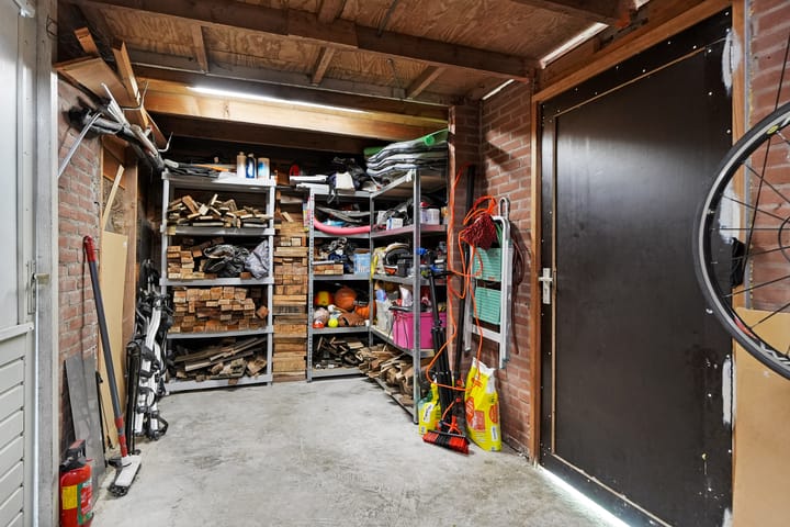 Photo 32 of Zwartezeestraat 14