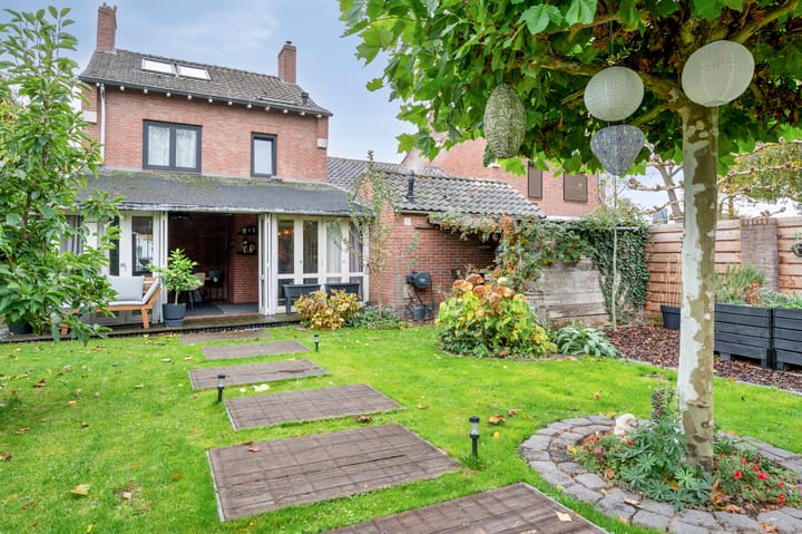 Foto 31 van Beekstraat 12