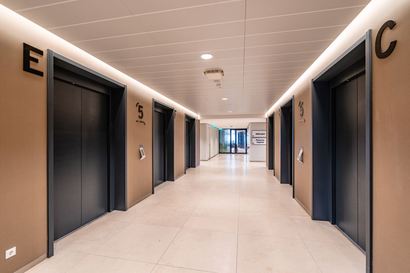 Bekijk foto 3 van Stadsplateau 5