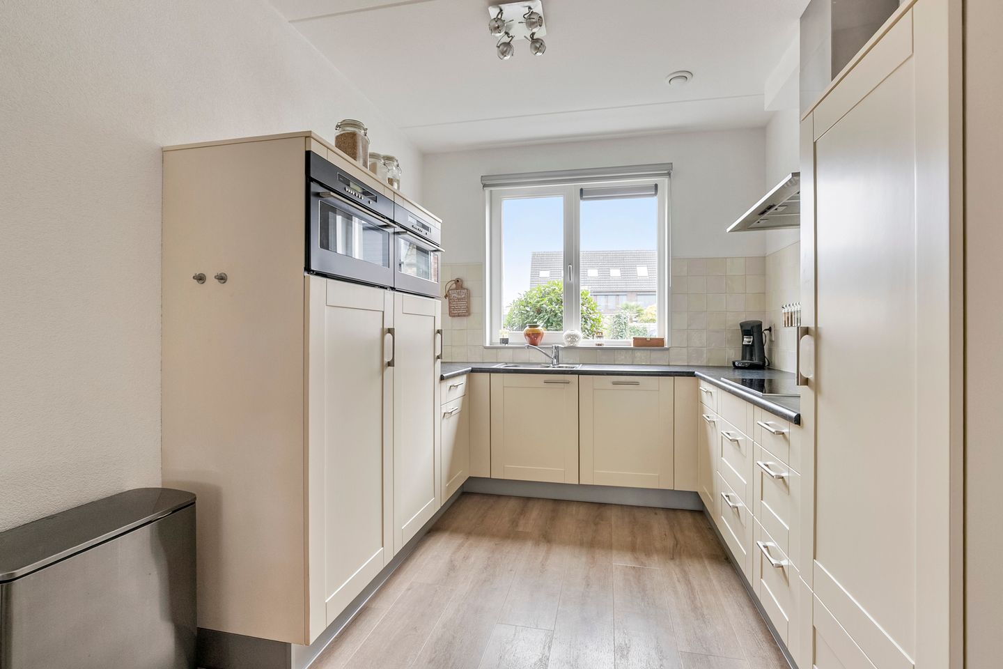 Foto 19 van Zesmorgenstraat 26