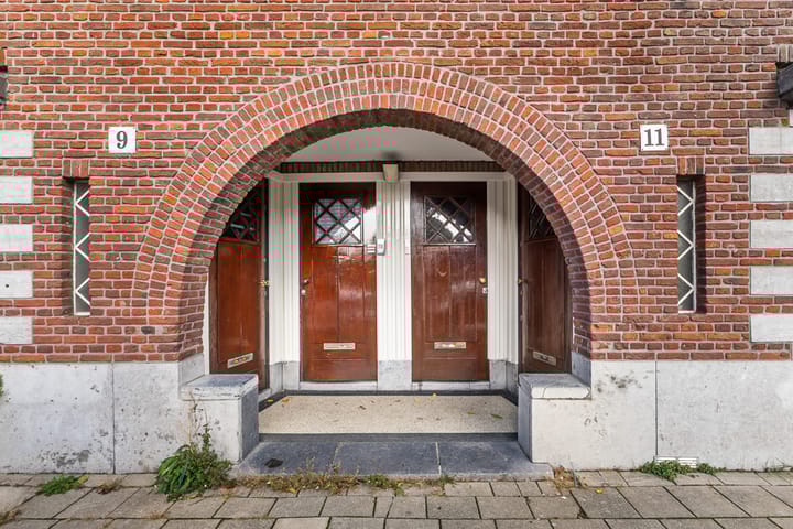 Foto 2 van Afrikanerplein 11-2