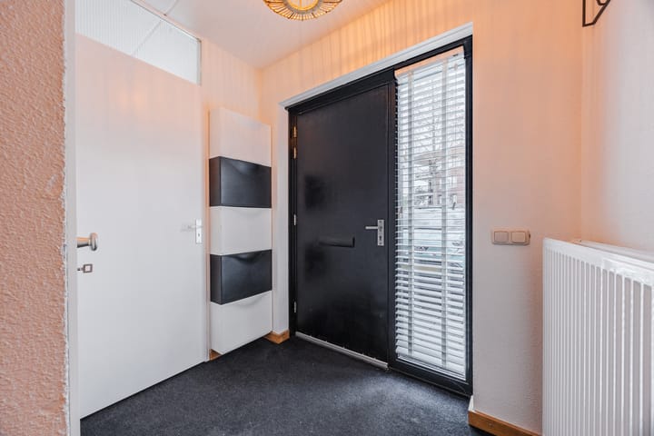 Photo 4 of Rooijsestraat 29