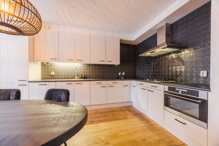 Photo 8 of Rooijsestraat 29