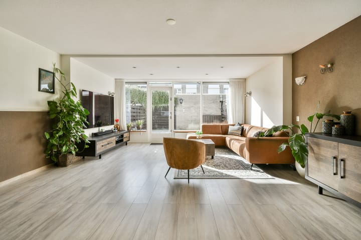 Foto 3 van Bernhardstraat 4