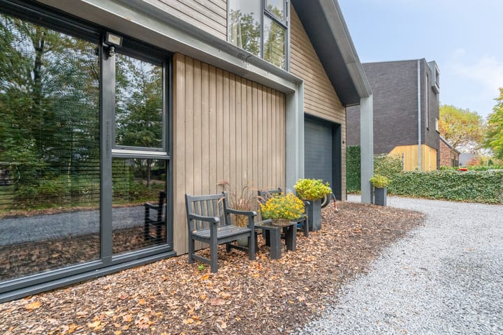 Photo 9 of Prins Bernhardpark 44