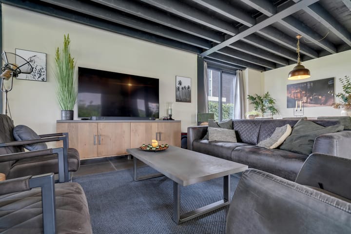 Photo 23 of Prins Bernhardpark 44