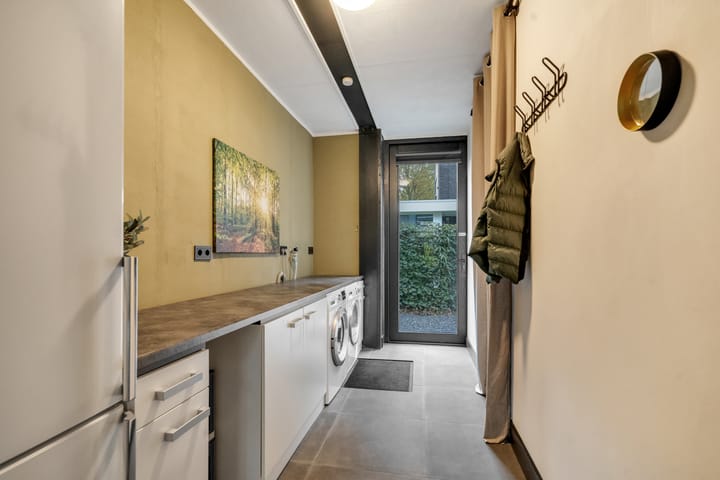 Photo 39 of Prins Bernhardpark 44