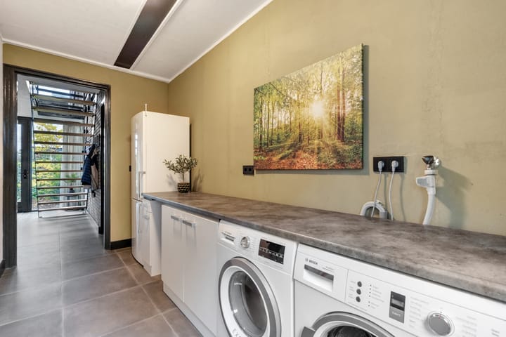 Photo 40 of Prins Bernhardpark 44