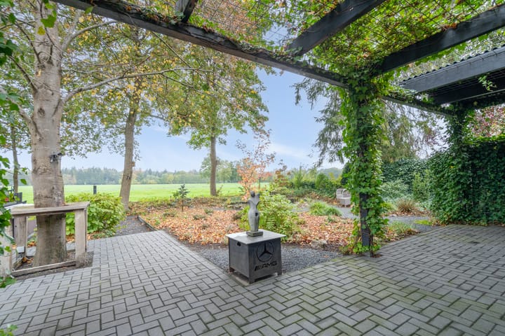 Photo 69 of Prins Bernhardpark 44