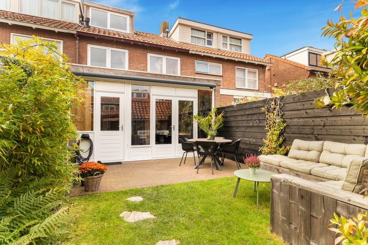 Photo 46 of Charlotte de Bourbonstraat 14