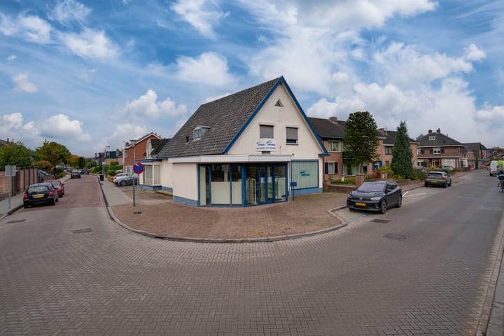 Spoorstraat 28, Didam