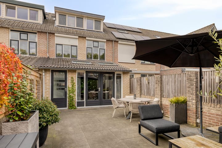 Photo 4 of Van Maerlantstraat 21