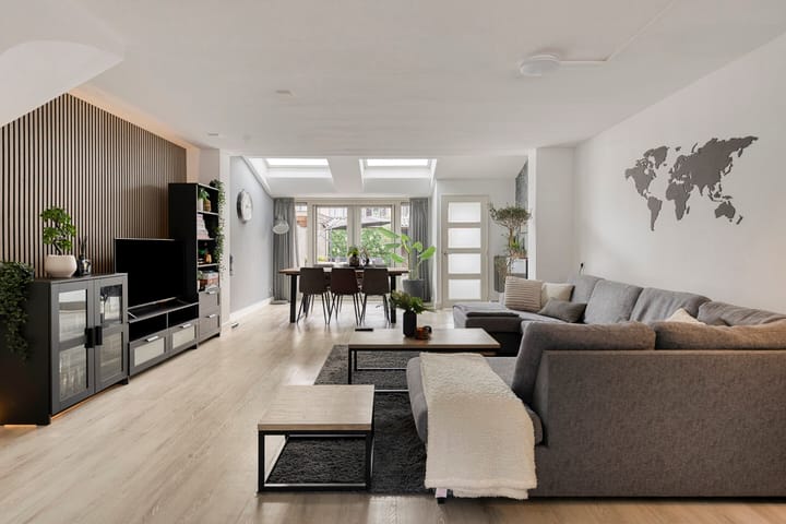 Photo 7 of Van Maerlantstraat 21