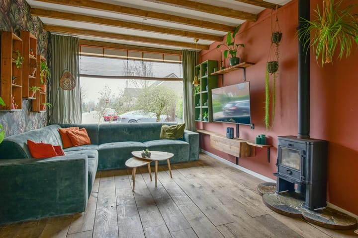 Photo 2 of Esdoornlaan 28