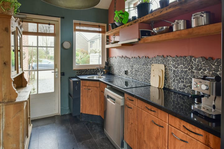 Foto 8 van Esdoornlaan 28