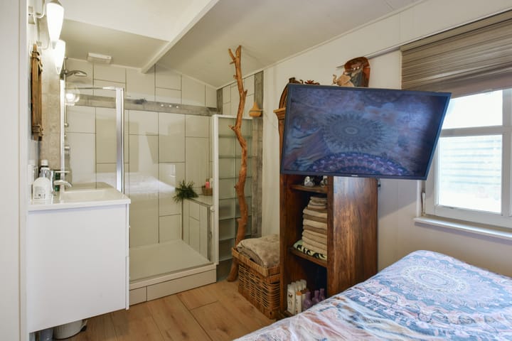 Foto 25 van Esdoornlaan 28