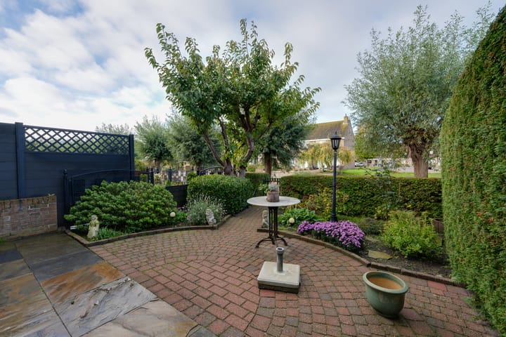 Photo 32 of Wethouder Koningslaan 25