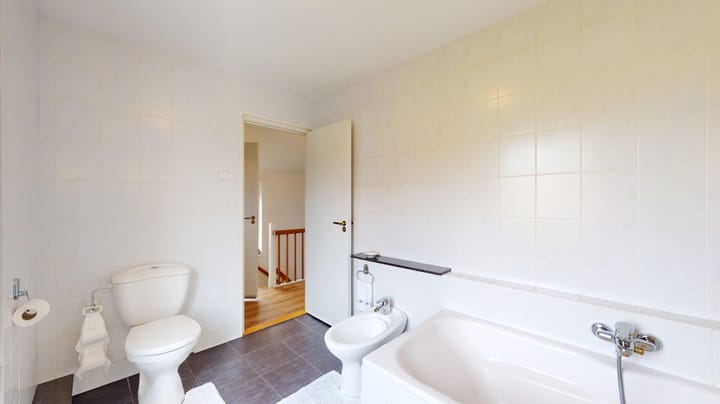 Photo 20 of Leyenbroekerweg 87