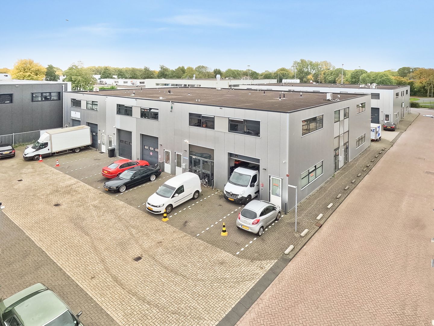 Bekijk foto 2 van Weerenweg 33